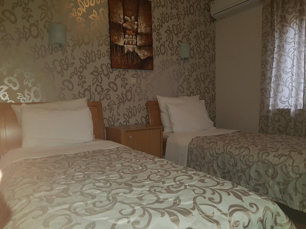Hotel Dvor Bijelo Polje Eksteriør bilde